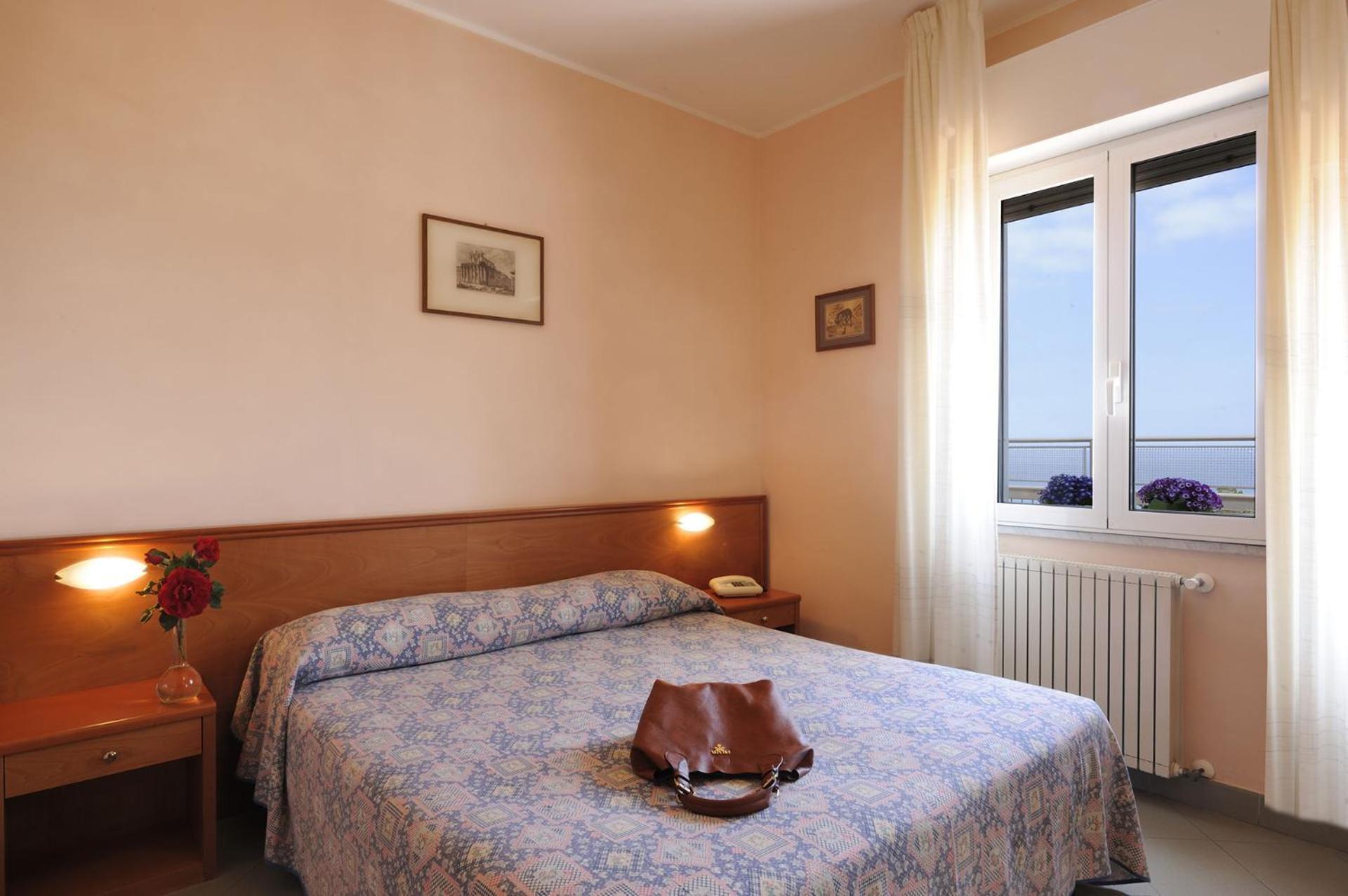 Hotel Tritone Laigueglia Zewnętrze zdjęcie