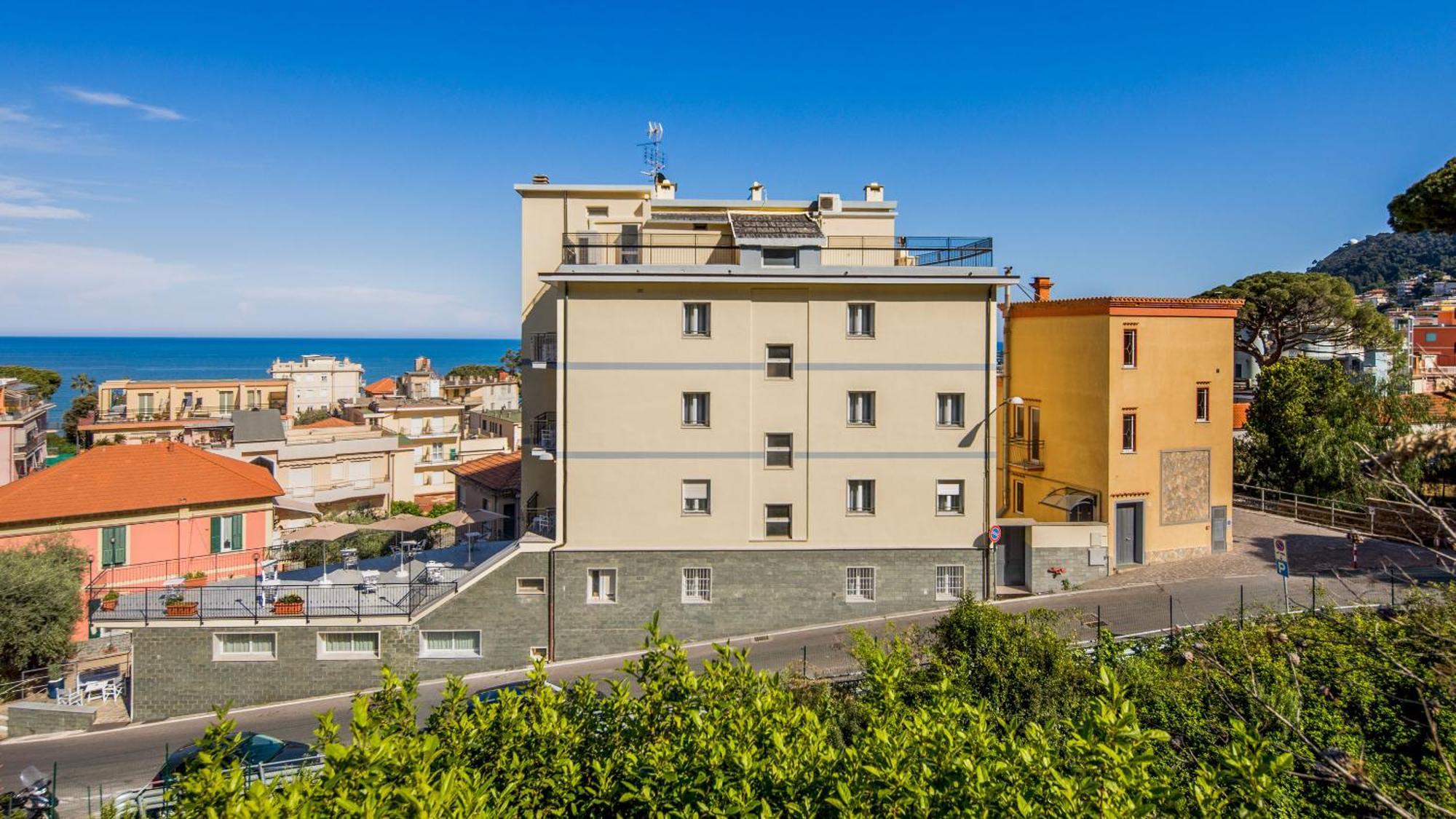 Hotel Tritone Laigueglia Zewnętrze zdjęcie