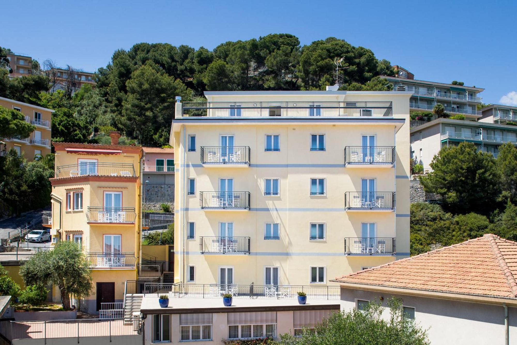 Hotel Tritone Laigueglia Zewnętrze zdjęcie